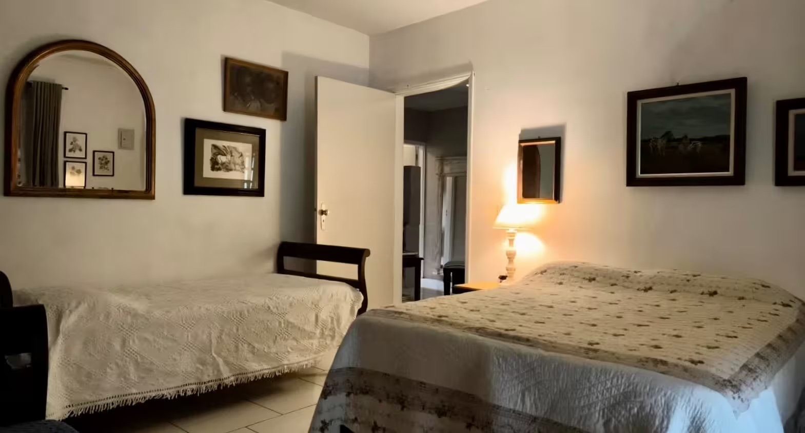 Quarto acolhedor da Villa Águas